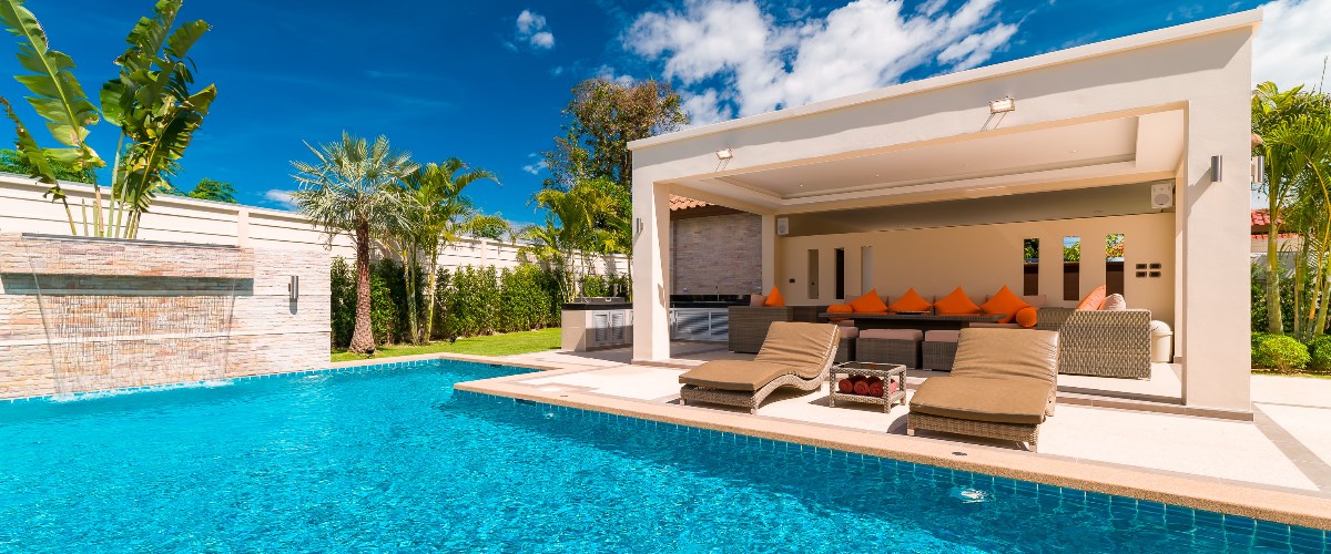 Provide information on Pattaya real estate market in thailand